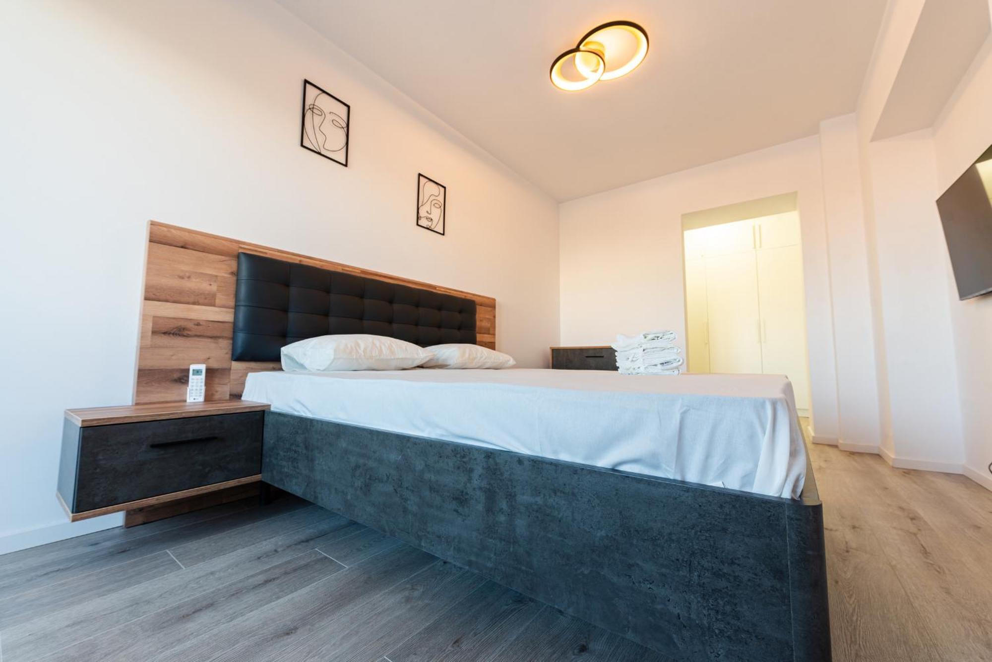 Vanda - Park-View Apartment With Private Balcony ブカレスト エクステリア 写真